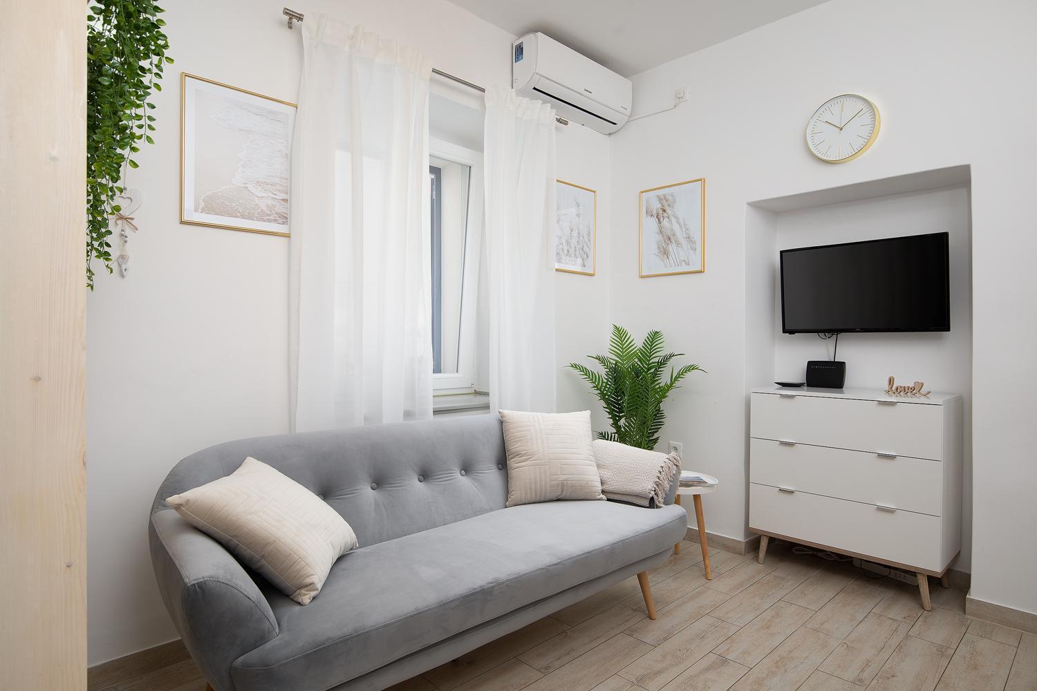 Elegant Apartment Next To Arena Pula Bagian luar foto