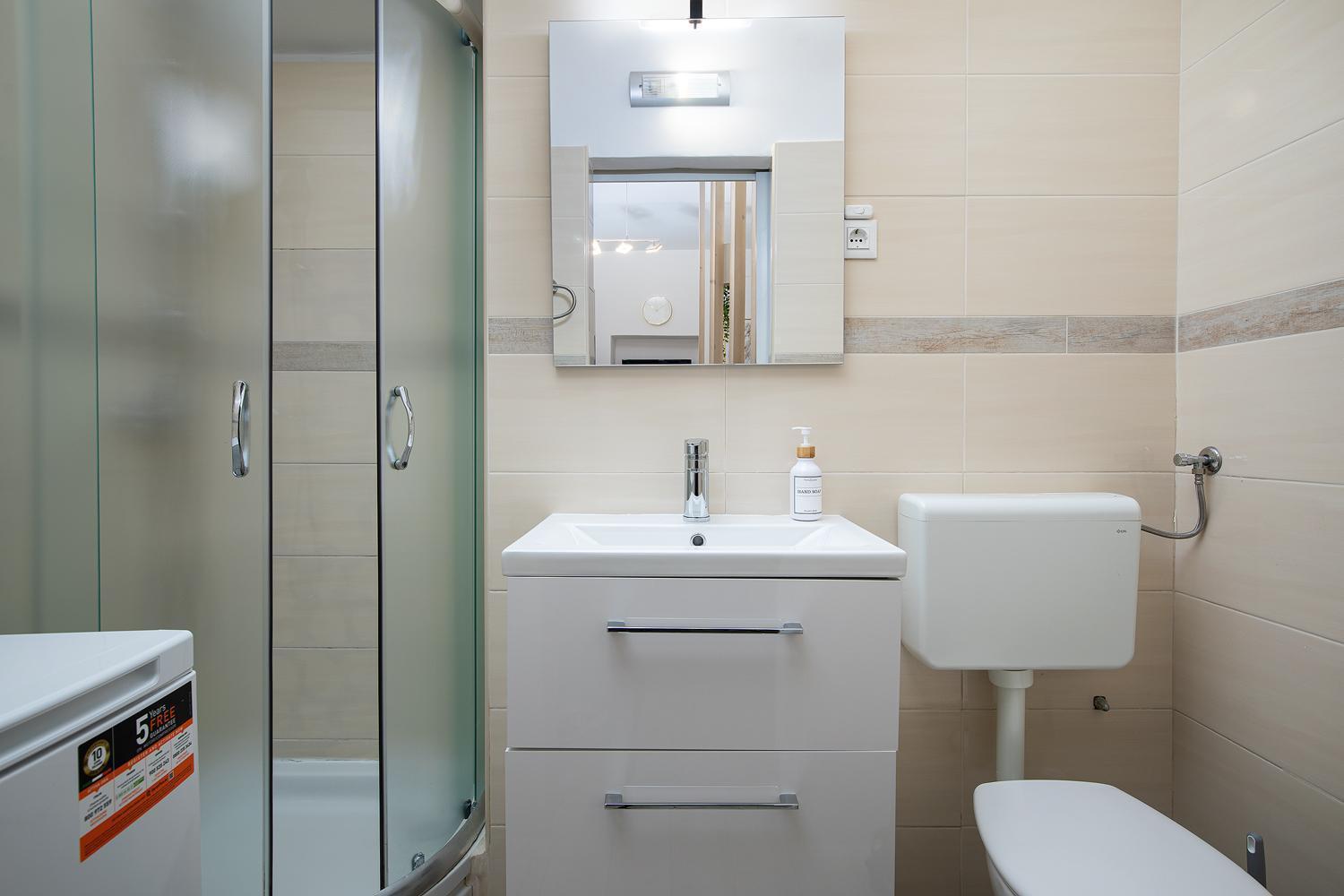 Elegant Apartment Next To Arena Pula Bagian luar foto